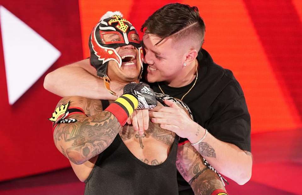 रे मिस्टेरियो ने अपने बेटे डोमिनिक के पहले WWE मैच के लिए अपने पसंदीदा प्रतिद्वंद्वी का खुलासा किया है।
