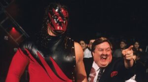 जब WWE स्टार केन (Kane) ने गलती से होटल में एक कपल को डराकर कर दी थी उनकी सांसे ऊपर नीचे – जानिए पूरी कहानी।