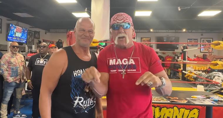 Jacques Rougeau WWE सुपरस्टार और द माउंटी के रूप में।