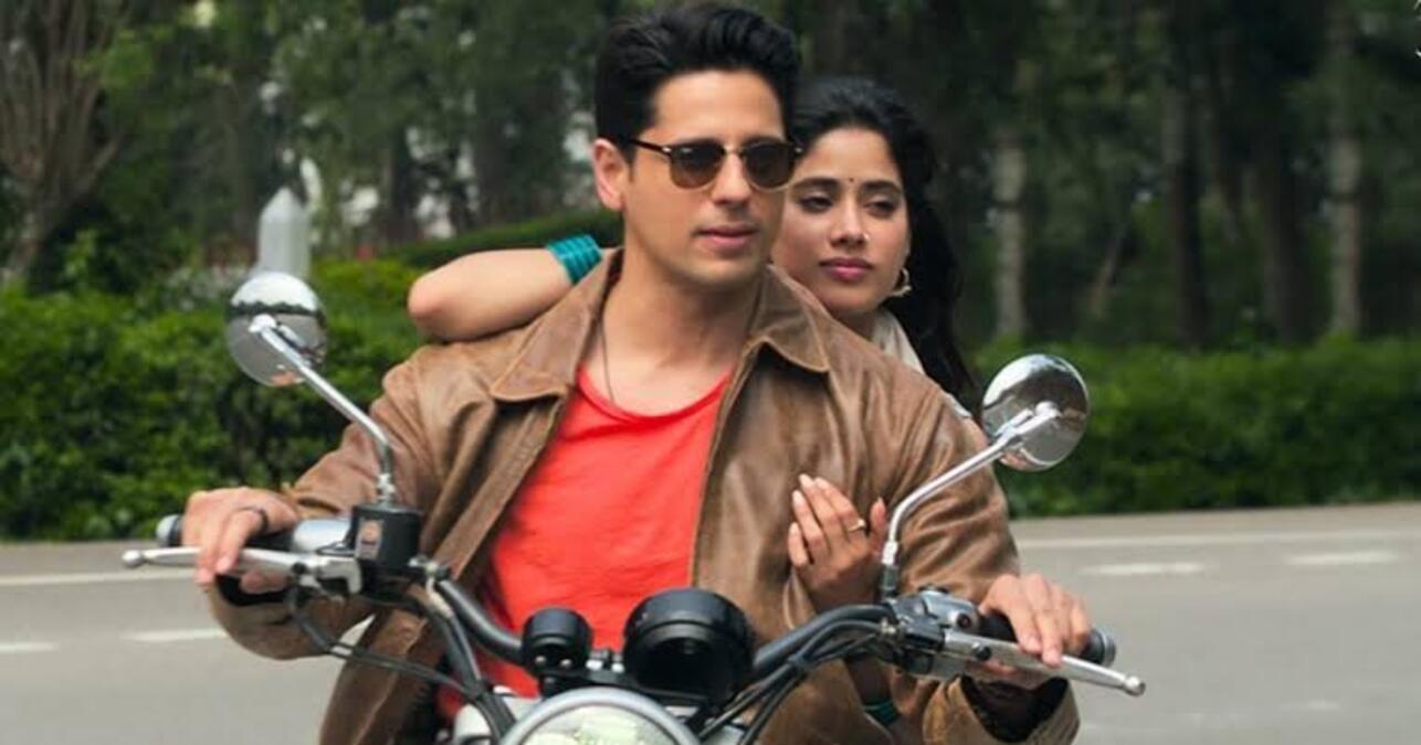 परम सुंदरी फिल्म में सिद्धार्थ मल्होत्रा और जान्हवी कपूर।